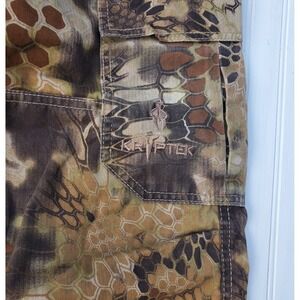 Kryptek Highlander Camo Double Knee Hunting Pants Mens Size XL (Measures 40x32)